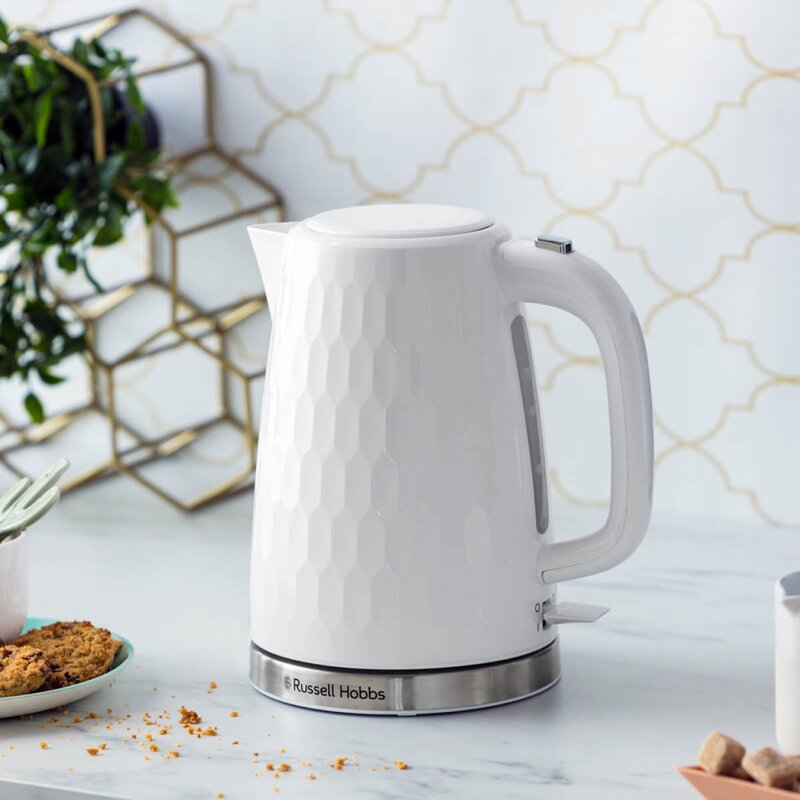 RUSSELL HOBBS Honeycomb vannkoker 2605070 1,7L 2400W hvit