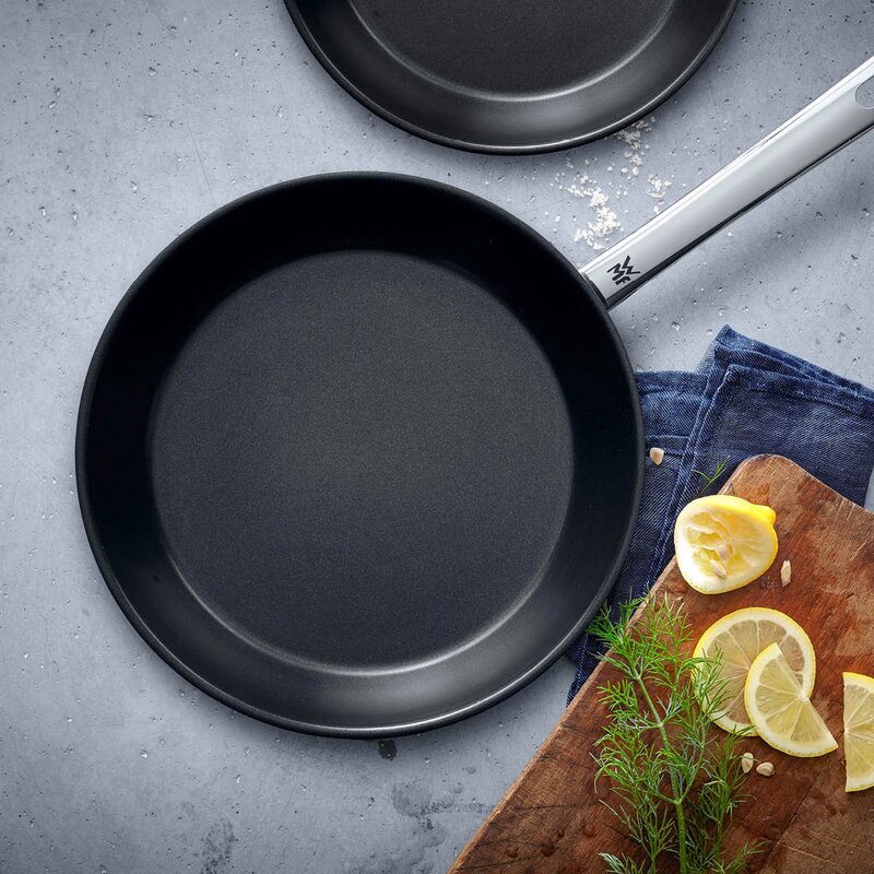 WMF Nordic Profi stekepannesett 24+28 cm