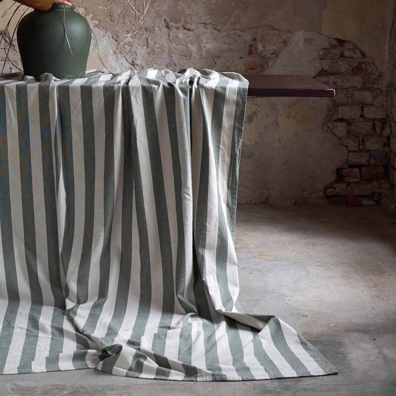 Fondaco Amalia bordduk 140x300 cm mørkegrønn