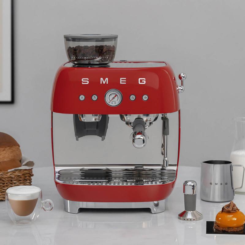 SMEG Espressomaskin EGF03 2,4L m/kaffekvern rød