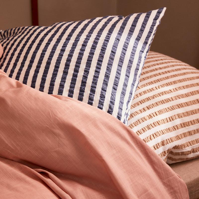 Juna Monochrome sengetøy 140x220 cm støvet rosa