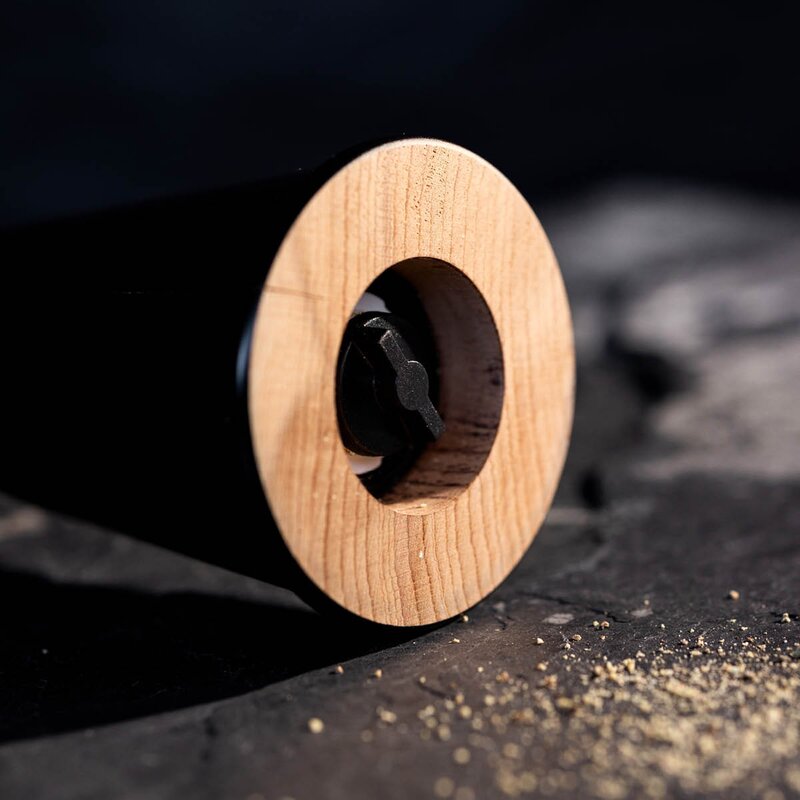 Sagaform Gurken salt- og pepperkvern 20,5 cm svart/brun