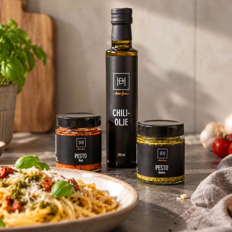 Amundsen Spesial Halvor Bakke pizza gavesett chiliolje og to pesto 720 g