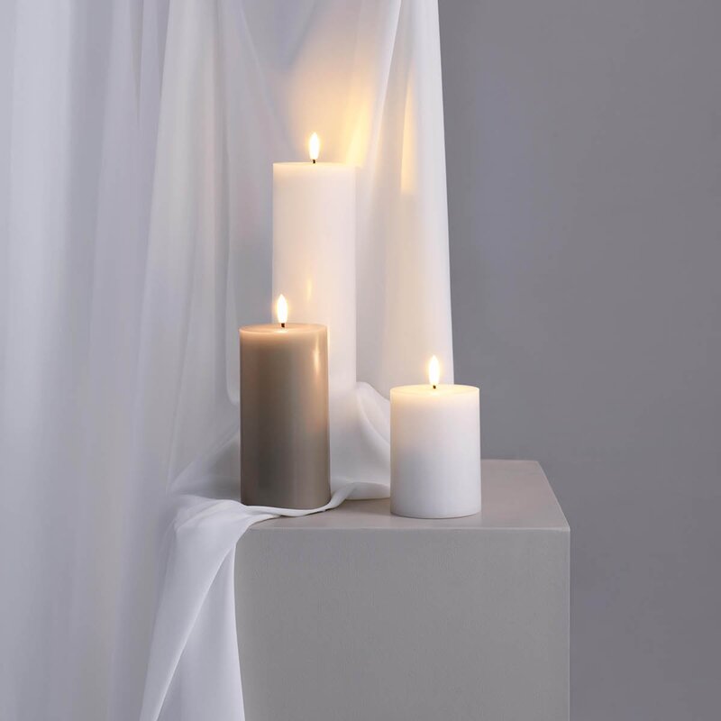 Moods & More Kubbelys LED 7,4x20 cm silk hvit