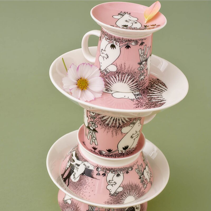 MoominArabia Mummi servisesett kopp og asjett Kjærlighet rosa