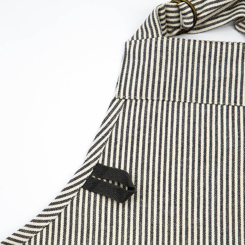 House Doctor Cook forkle i bomull 90x90 cm mørkegrå