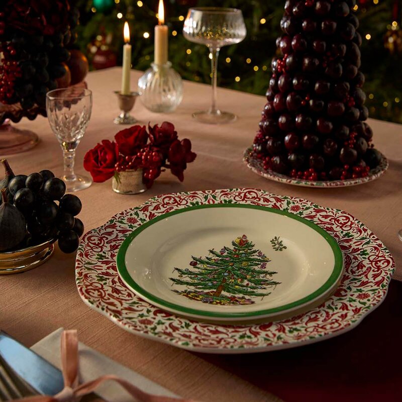 Spode Christmas Tree Yuletide Scalloped dekketallerken 27 cm