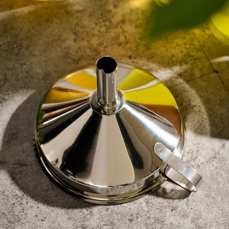 Anders Petter Steel Essentials trakt 12 cm blank stål