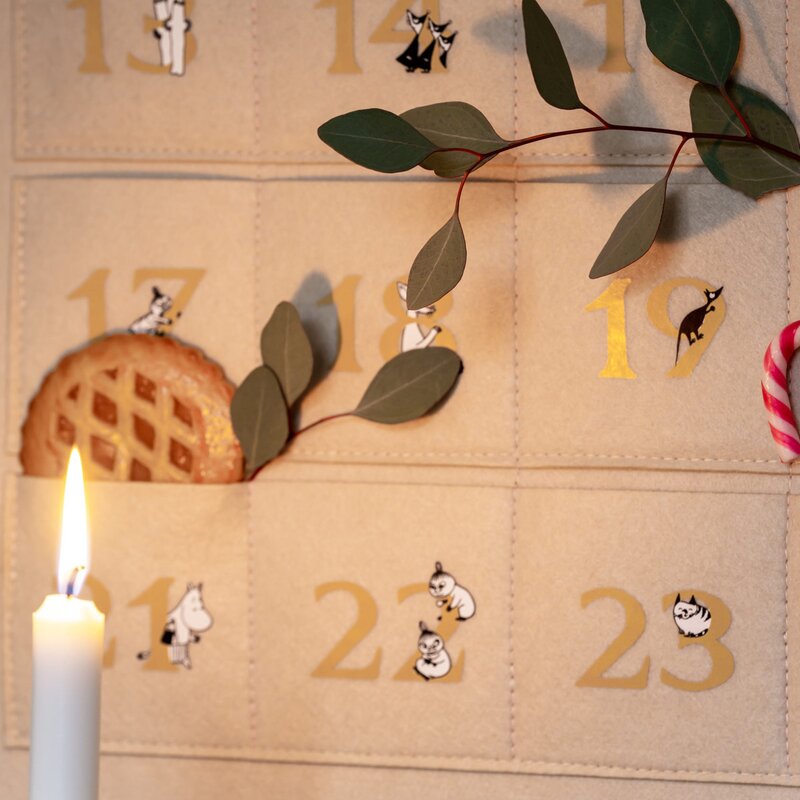 Muurla Mummi adventskalender Mummihuset beige