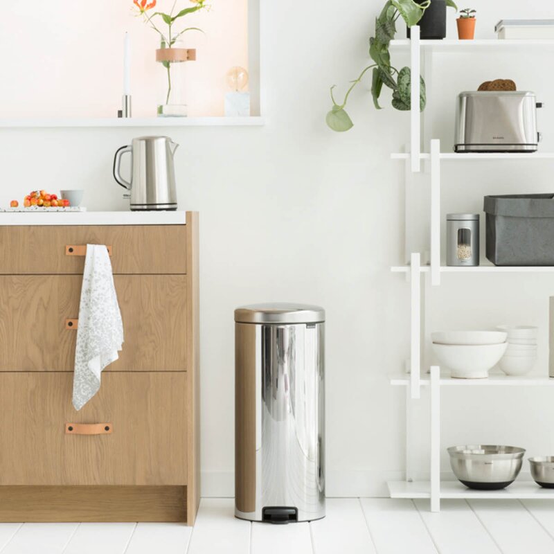 Brabantia NewIcon pedalbøtte 30L blankt stål