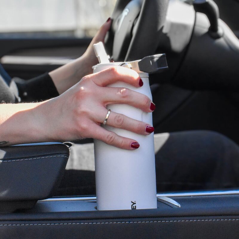 Stanley IceFlow Flip Straw 2.0 termoflaske 0,7L chalk