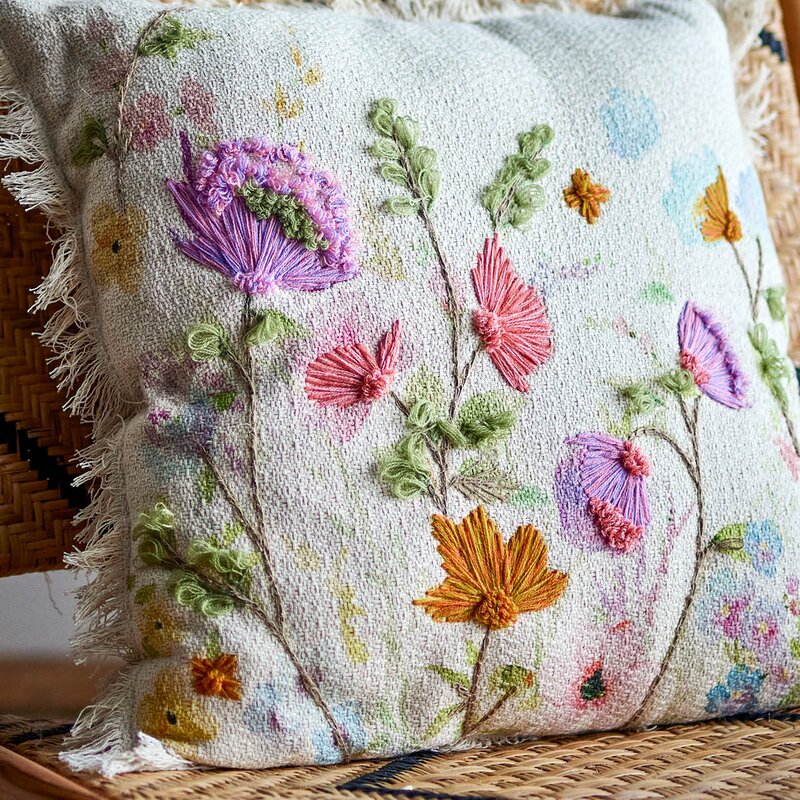 Bloomingville Pogni pute 50x50 cm blomstermønster