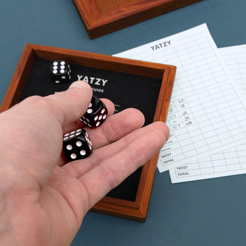 Iron & Glory Yatzy 14 cm tre