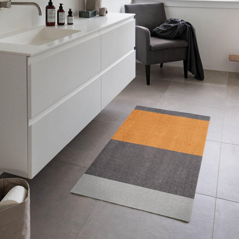 Tica Copenhagen Stripes horisontal gulvmatte 120x67 cm dijon/grey