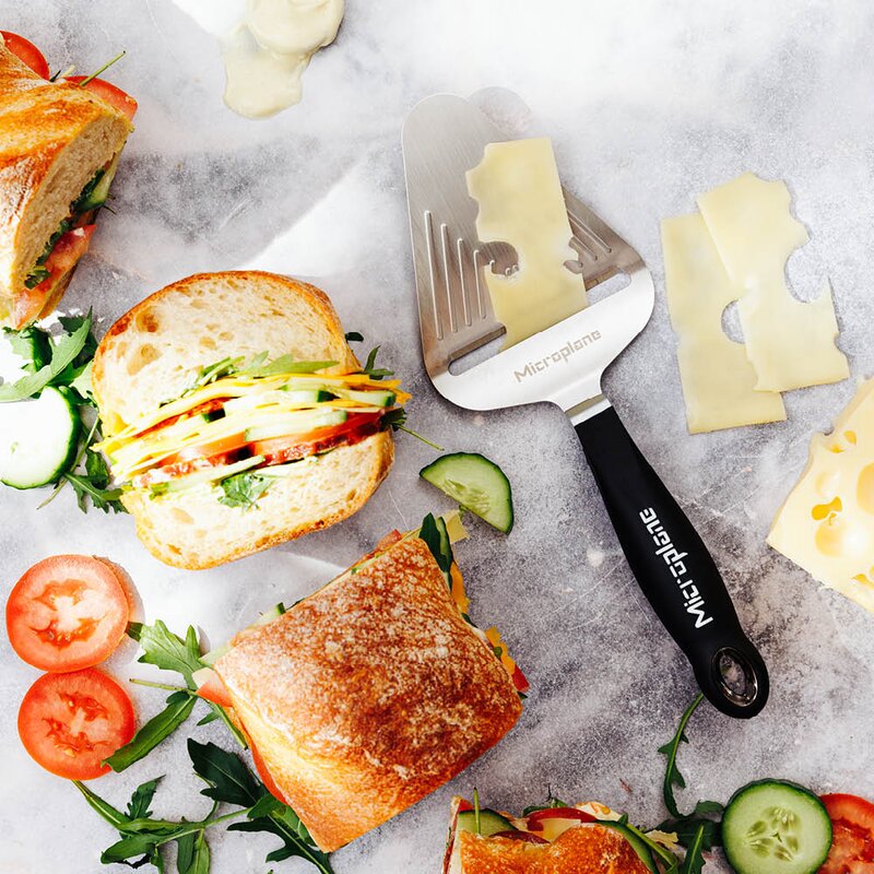 Microplane Professional Cheese Slicer ostehøvel 24 cm svart