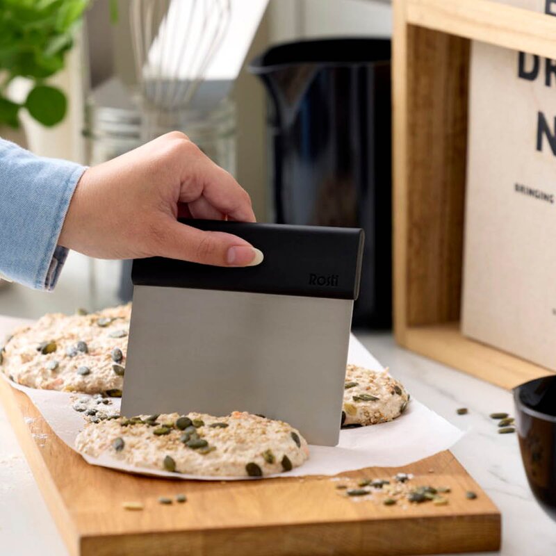 Rosti Emma deigskraper stål svart