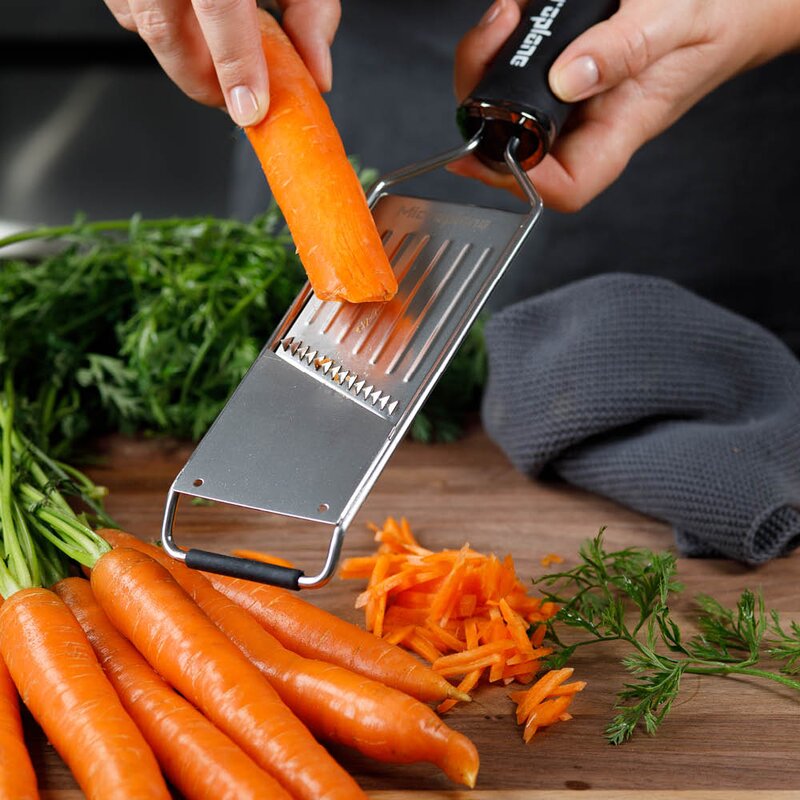 Microplane Gourmet Julienne Slicer rivjern svart
