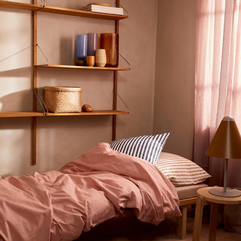 Juna Monochrome sengetøy 140x220 cm støvet rosa
