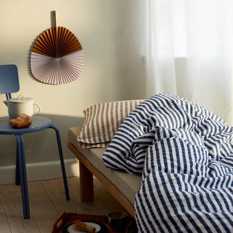 Juna Bæk&Bølge Lines sengetøy 140x200 cm mørk blå/hvit
