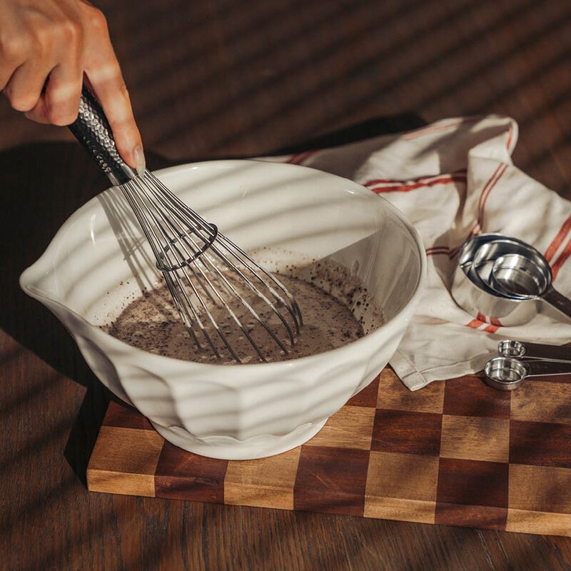 Anders Petter Classic bakebolle 2,4L m/helletut krem