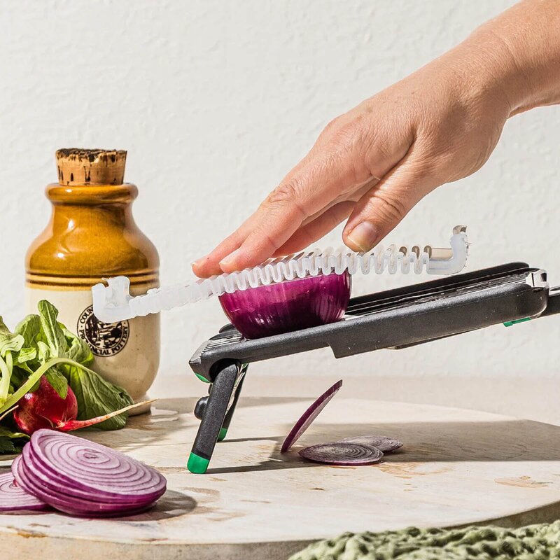 Dreamfarm Mandolinjern med fingerbeskyttelse 28,5 cm svart/grønn