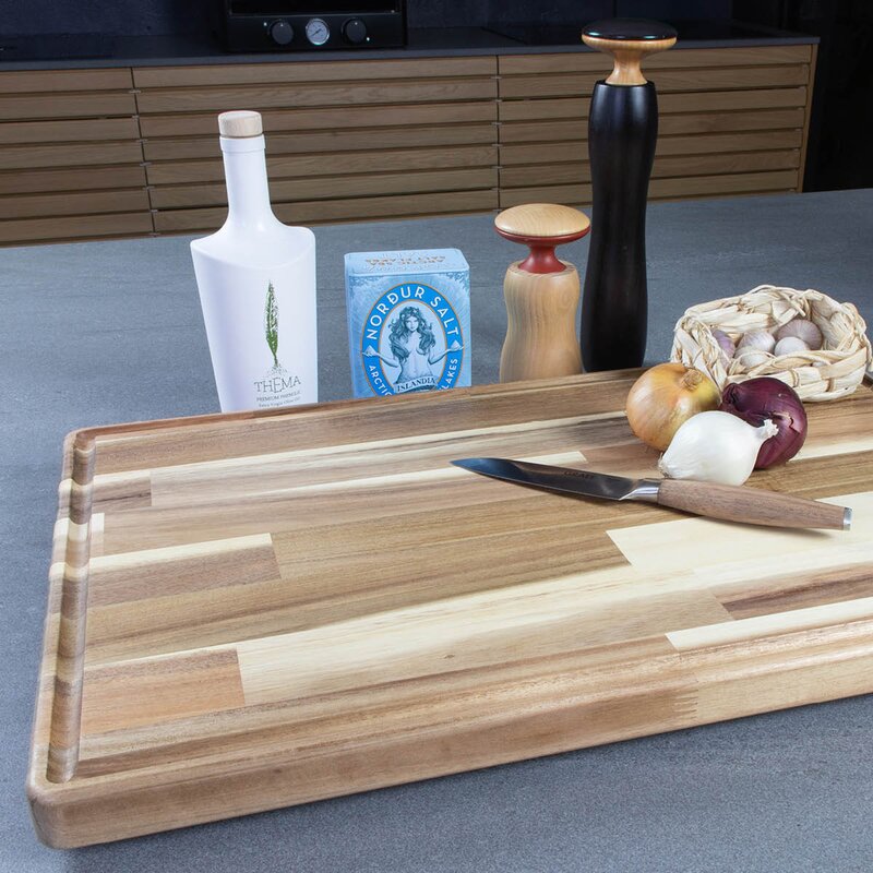 Grand Gourmet Skjærefjøl large 37x28x3 cm hasseltre