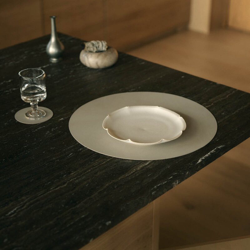 LIND DNA Circle Nupo bordbrikke 38 cm Oyster White