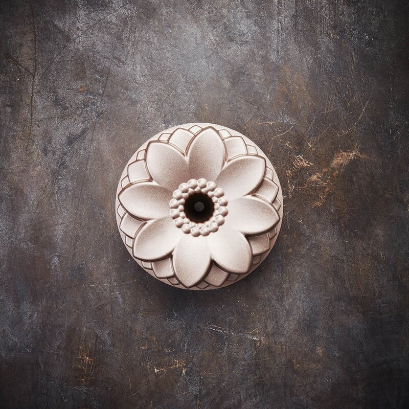 Birkmann Contoura bakeform blomst 22 cm sølv