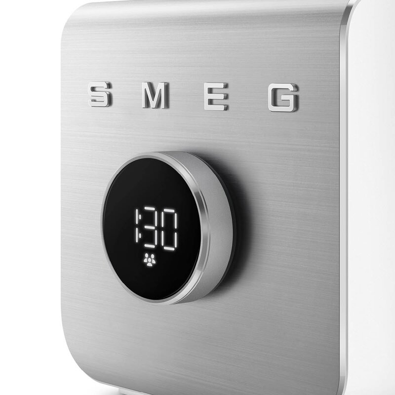 SMEG High-Performance blender BLC02 1,5L hvit matt