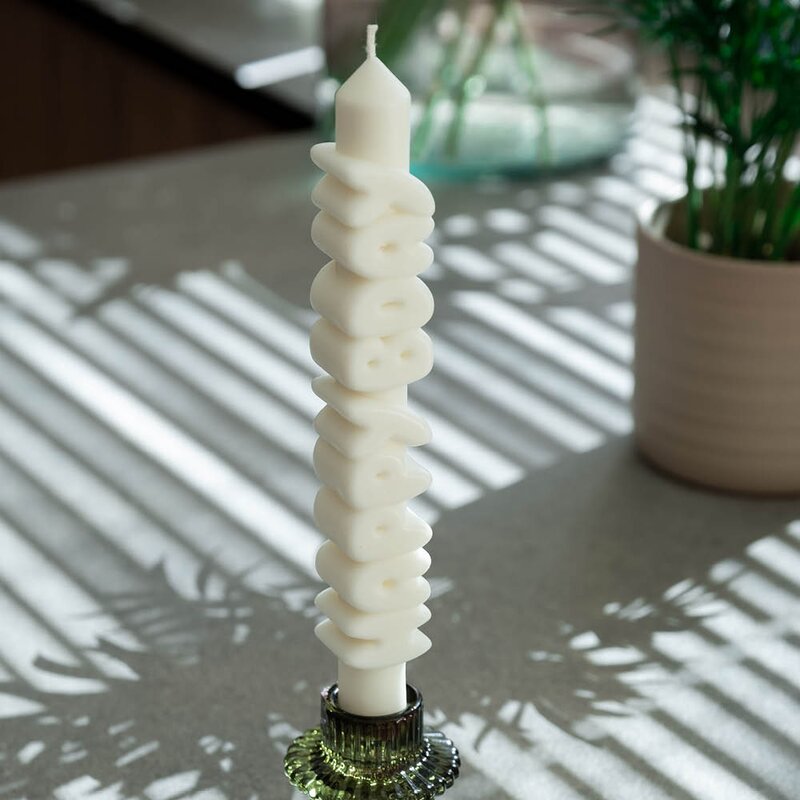 CandleHand 3D kronelys 23 cm HAPPY BDAY hvit