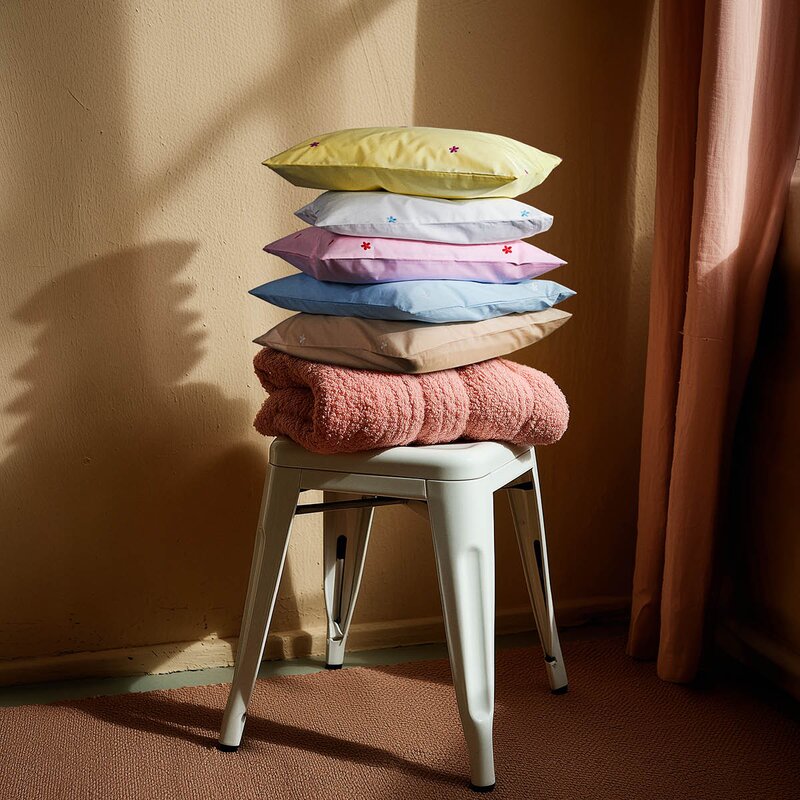 Juna Daisy sengetøy baby 70x100 cm gul