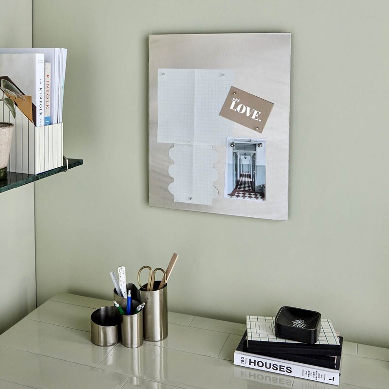 House Doctor Nema oppslagstavle 40x50 cm børstet sølvfinish