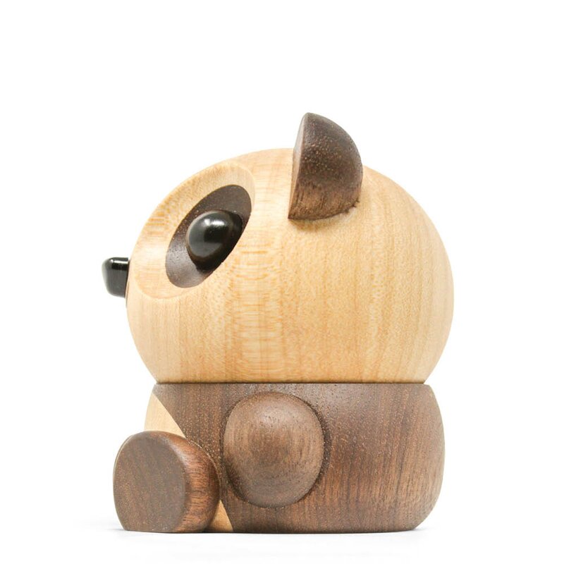 FableWood Pom Pom panda trefigur 6 cm valnøtt/lønn