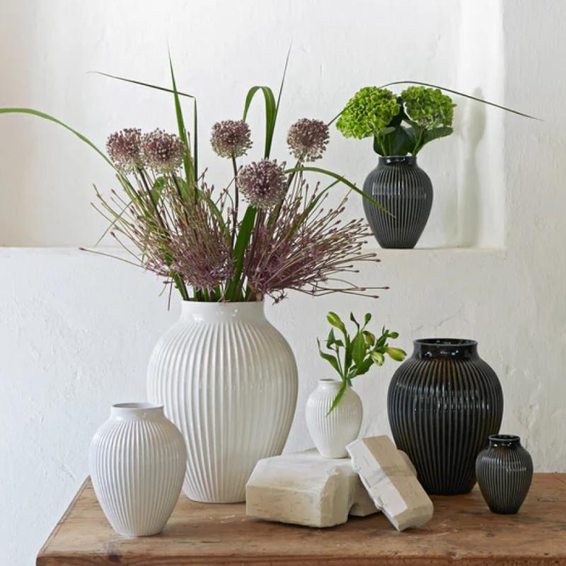 Knabstrup Keramik Vase riller 12,5 cm svart