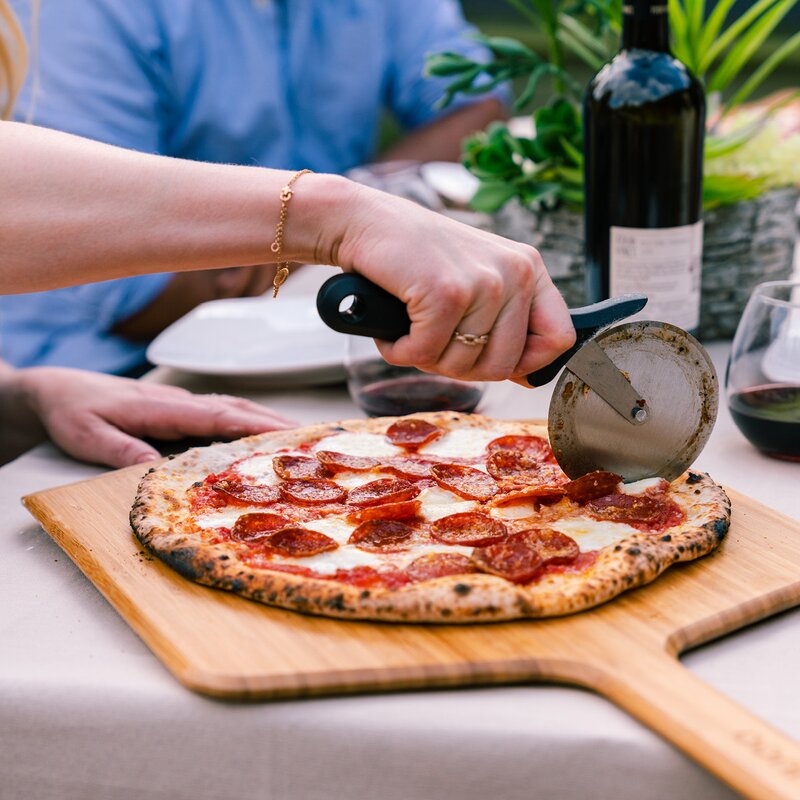 Ooni Pizzaspade og serveringsbrett 35x58 cm bambus