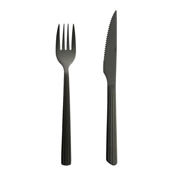 Aida RAW grill bestikksett 8 deler matt svart