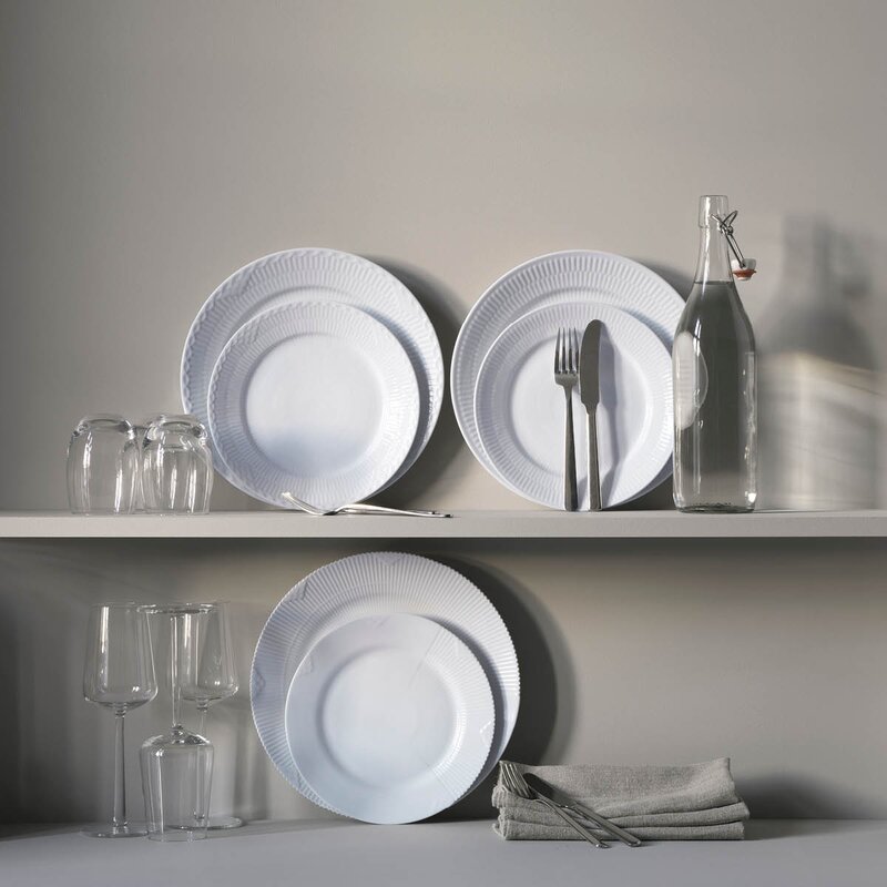 Royal Copenhagen Hvit Riflet tallerken 22 cm 2 stk
