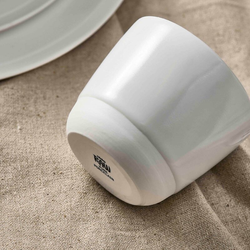 Aida RAW Pure Porcelain krus uten hank 20 cl hvit