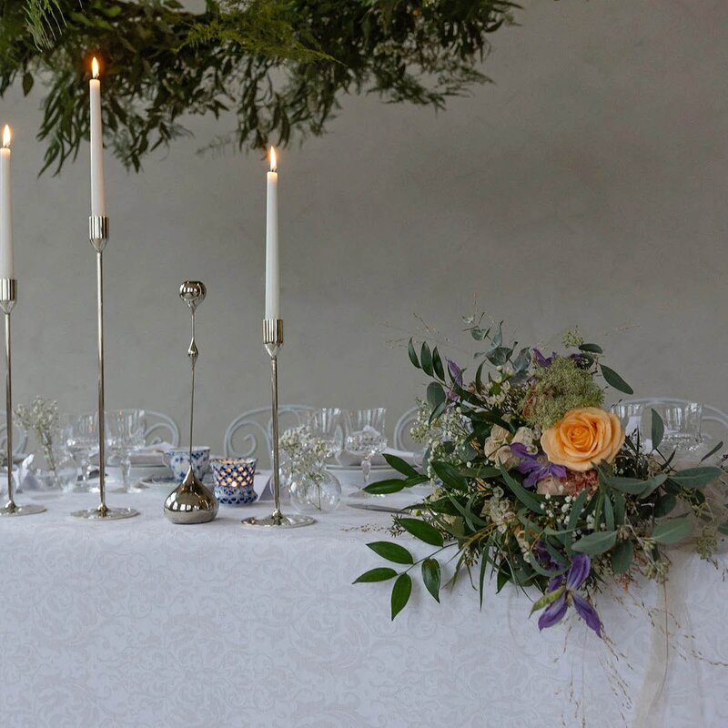 Ekelund Medaljong duk 150x350 cm lys grå