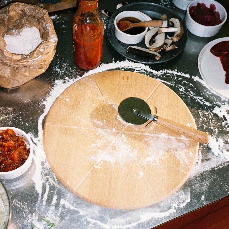 Rosendahl Grand Cru pizzabrett 35 cm og skjærer