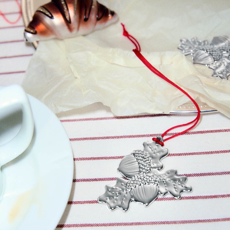 Rosendahl Karen Blixen ornament 7 cm Enchanted Acorn sølv