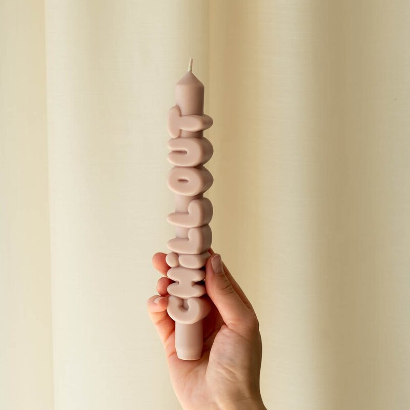 CandleHand 3D kronelys 23 cm CHILL OUT krem