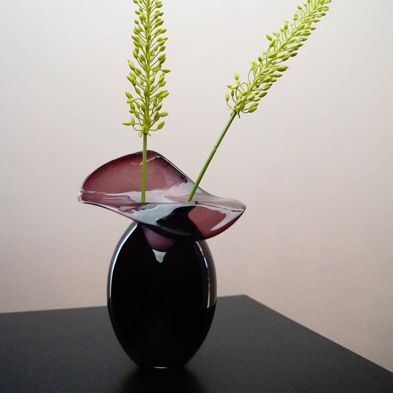 Magnor Iris vase 30 cm lilla