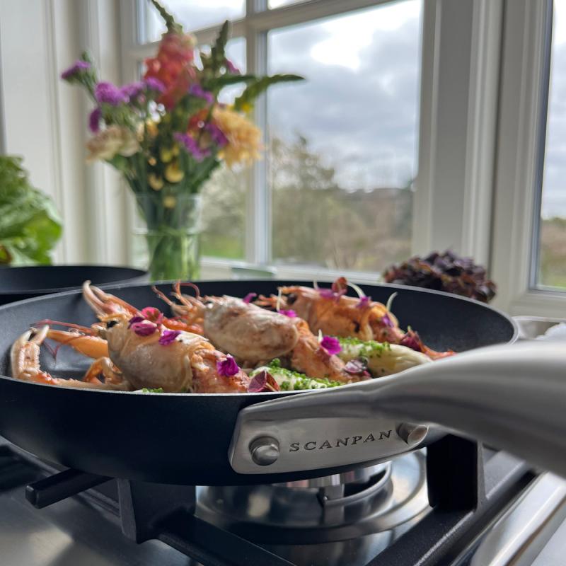 Scanpan PRO S+ stekepanne 28 cm svart