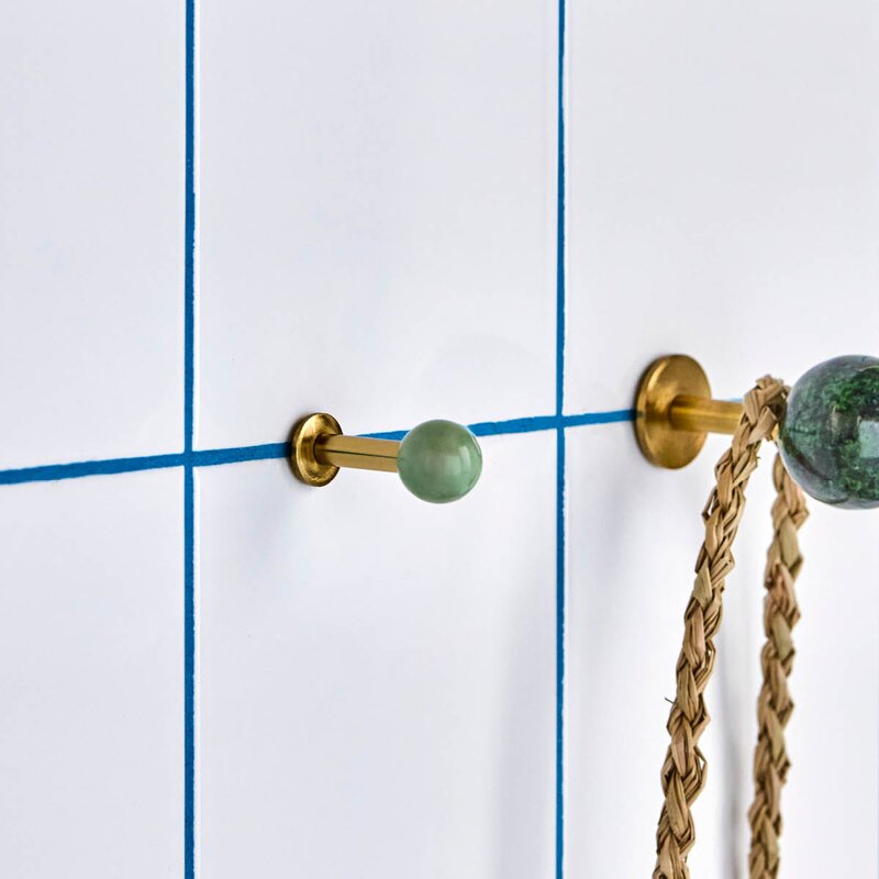 House Doctor Ball knagg 5x2 cm 2 stk messing/aqua