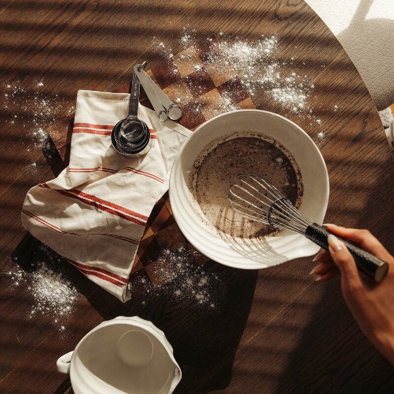 Anders Petter Classic bakebolle 2,4L m/helletut krem