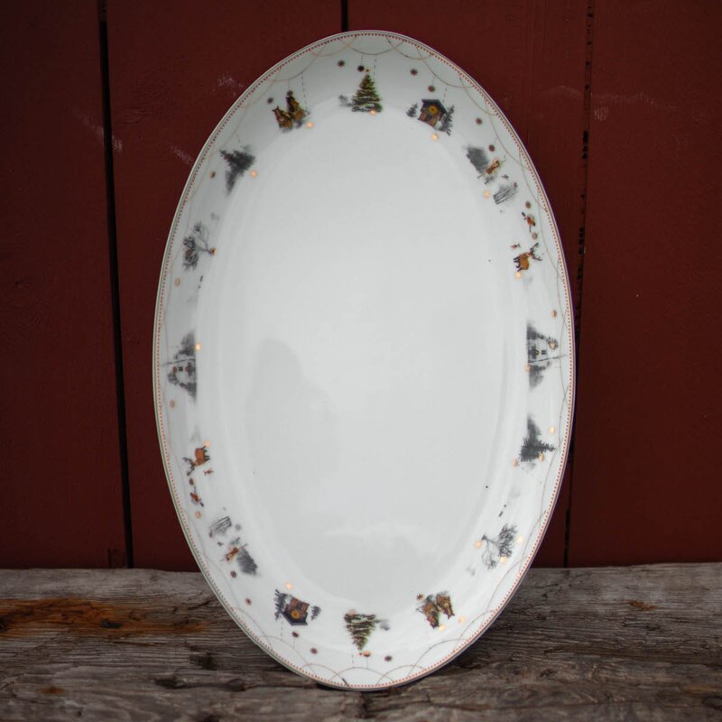 Wik & Walsøe Julemorgen Story ovalt serveringsfat 39x24 cm multi