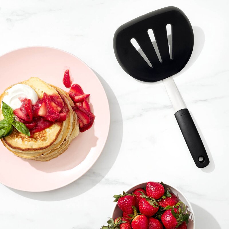 Oxo Fleksibel stekespade 30 cm svart