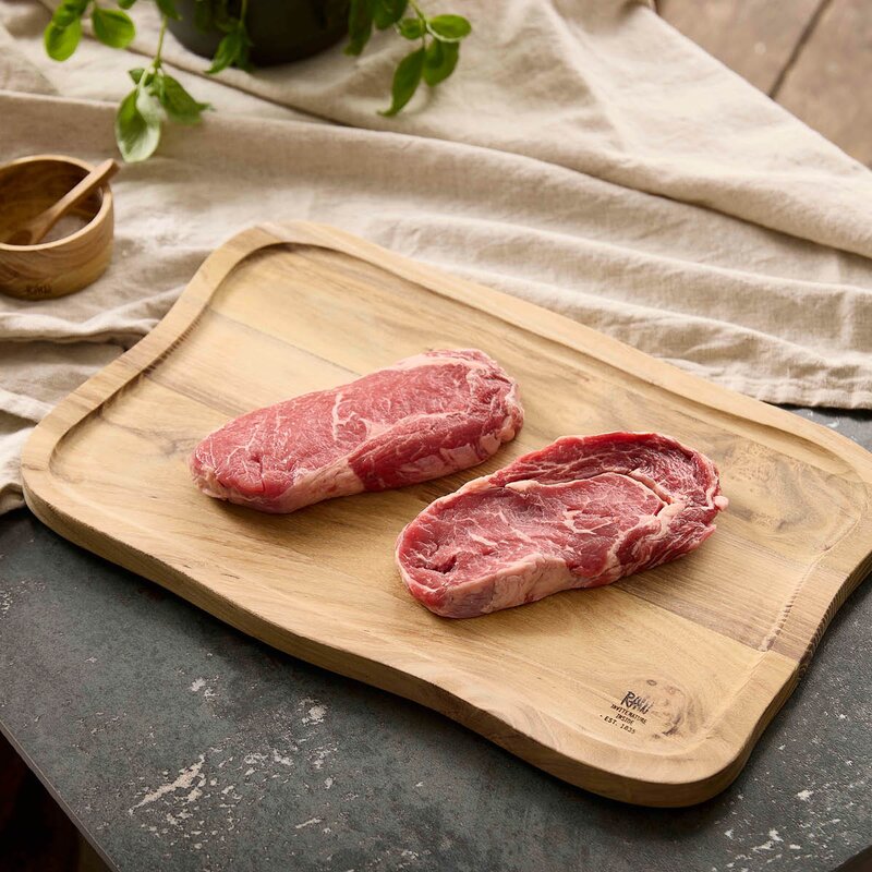 Aida RAW skjærebrett med saftrille 40x26 cm teak