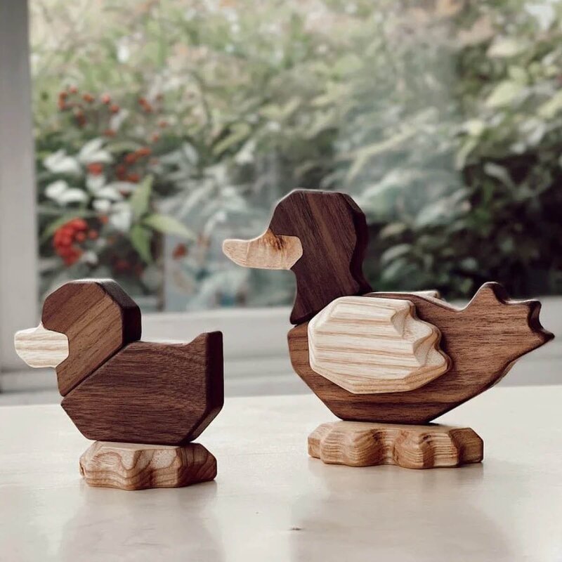 FableWood And trefigur 11 cm valnøtt/ask